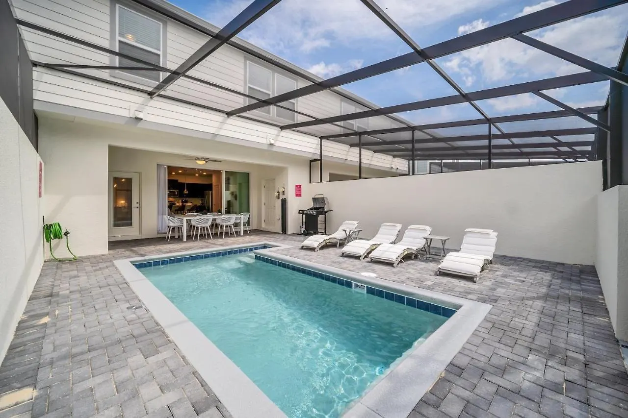 Free Waterpark Private Splash Pool Near Disney Davenport Holiday home